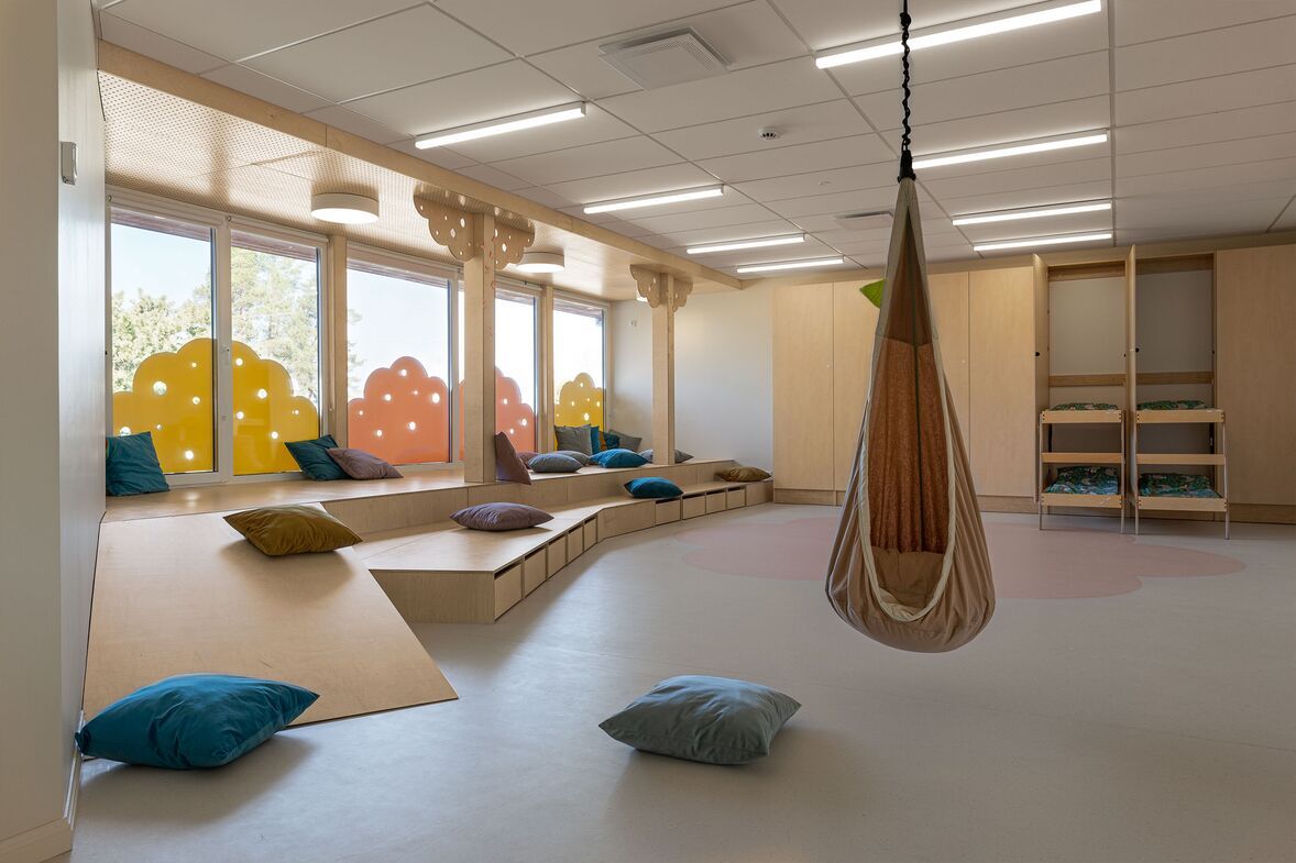 Kindergarten Viiratsi Palettone Polyflor Vinyl Case Study 