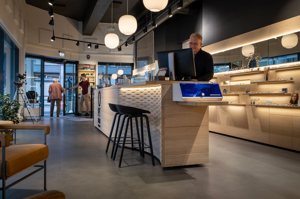 Polyflor Vinyl Flooring for Optiker Jacobsen