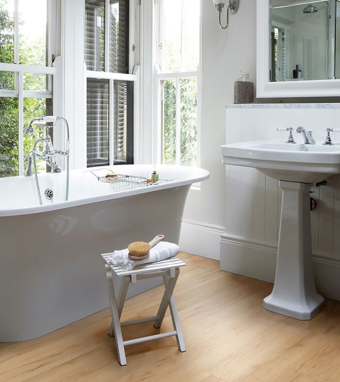 Polyflor vinyl flooring bathroom - CF 3429 Summer Maple